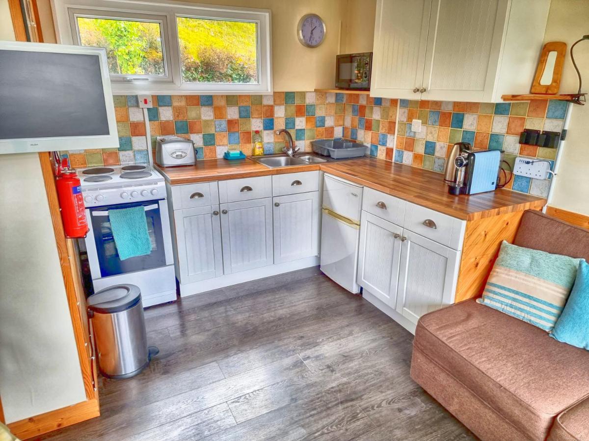 Caswell Beach Chalet 70 Located In Gower Peninsula Swansea Ngoại thất bức ảnh